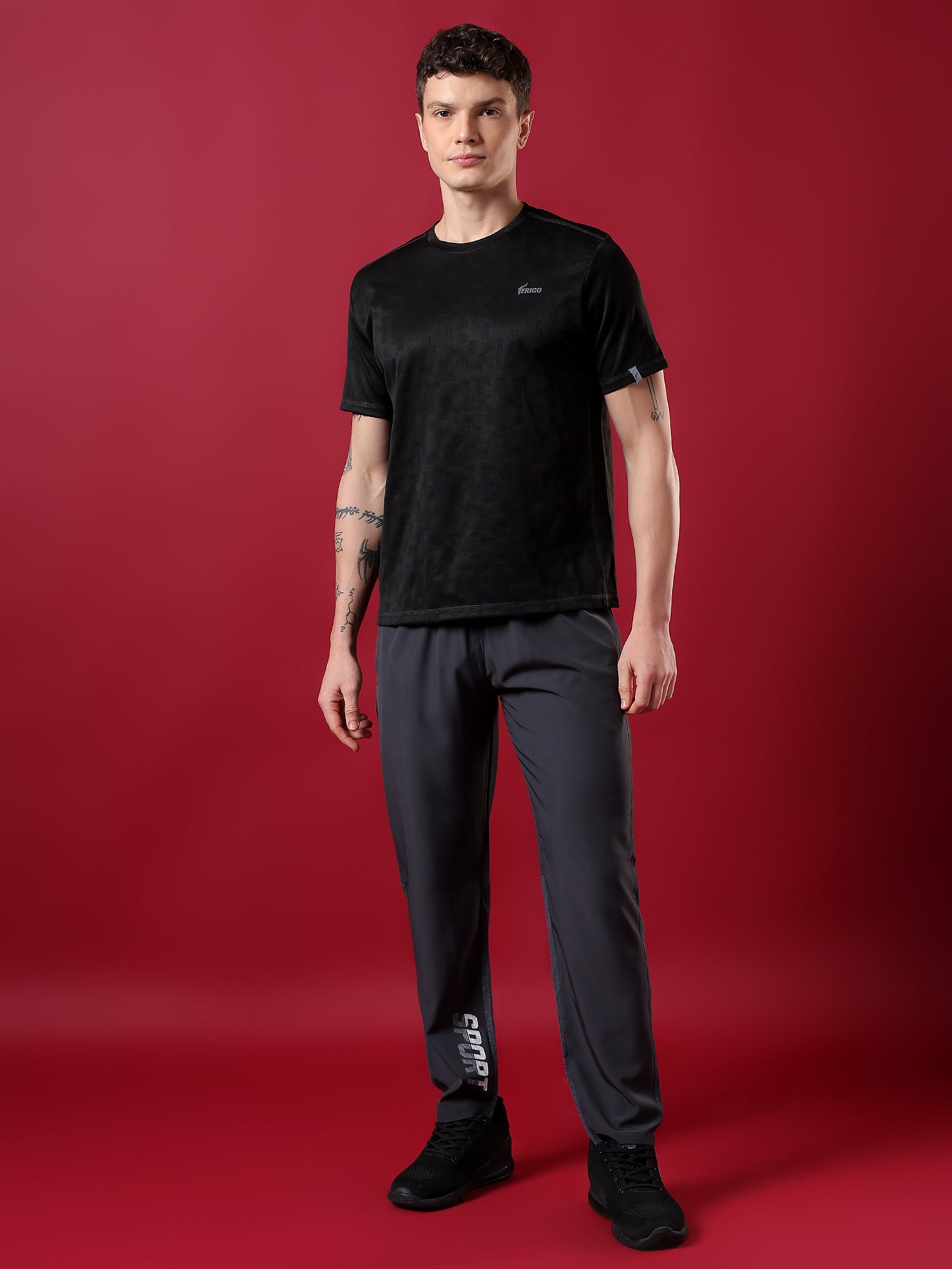 ErigoSport Black T-shirt
