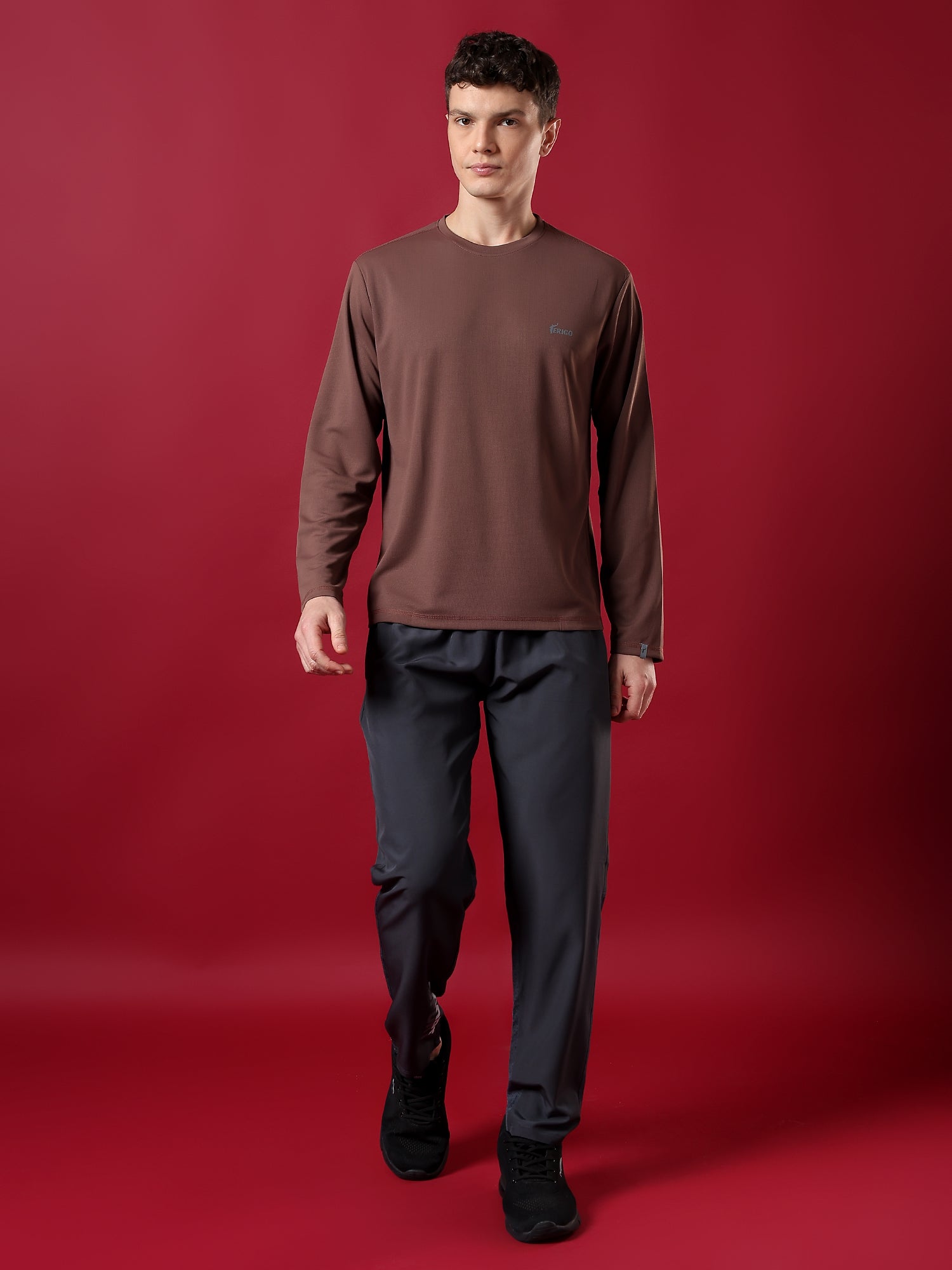 ErigoSport Full-Sleve Reddish Brown T-shirt